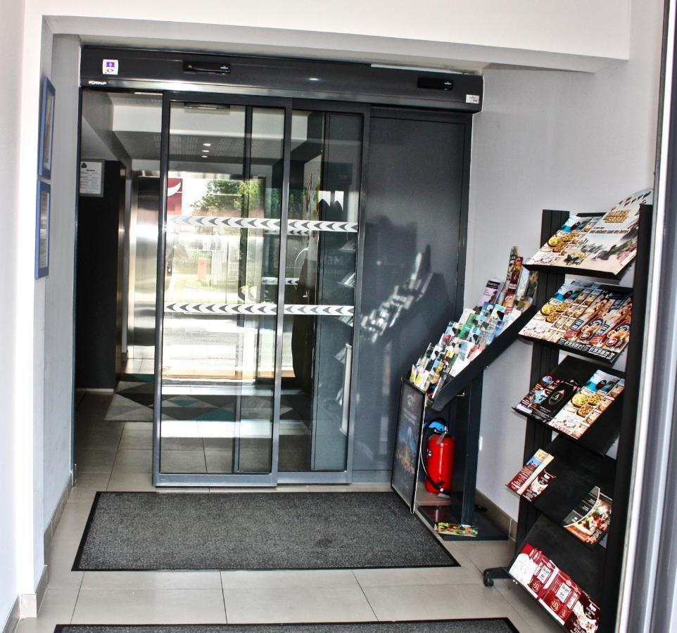 Hotel Akena Aeroport Charles De Gaulle - Saint Witz Exteriör bild